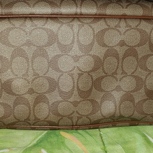 Coach Handbag - Picture 3 of 8